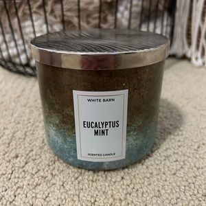 Bath & Body Works Candle, Eucalyptus Mint.